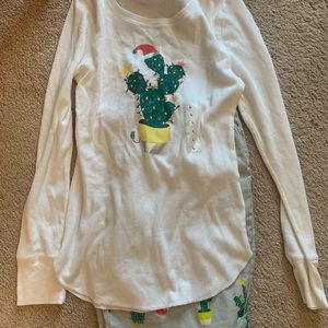 Size L Christmas Pj set (pants/shirt)